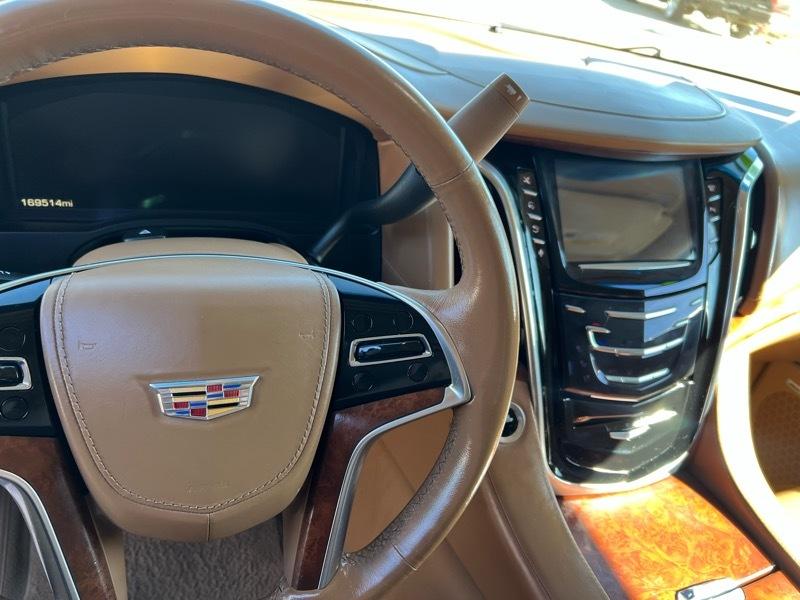 Cadillac Escalade EXT AWD 4dr 2015