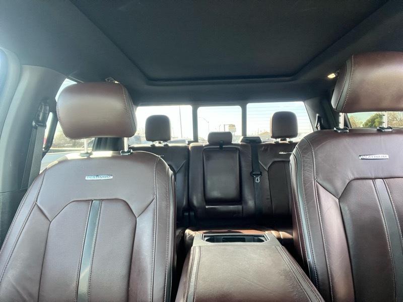 Ford F-150 4WD SuperCrew 145" Platinum 2015