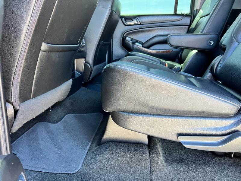 Chevrolet Suburban 1500 Premier 4D SUV 4WD 2017