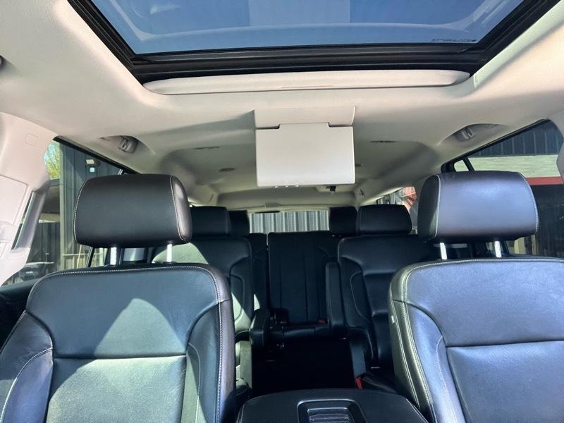 Chevrolet Suburban 1500 Premier 4D SUV 4WD 2017