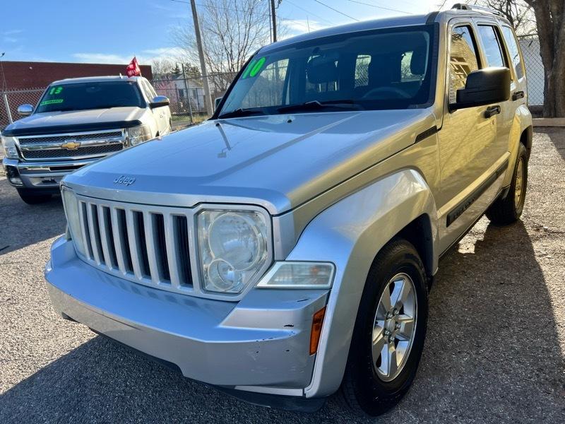 Jeep Liberty Sport 2WD 2010
