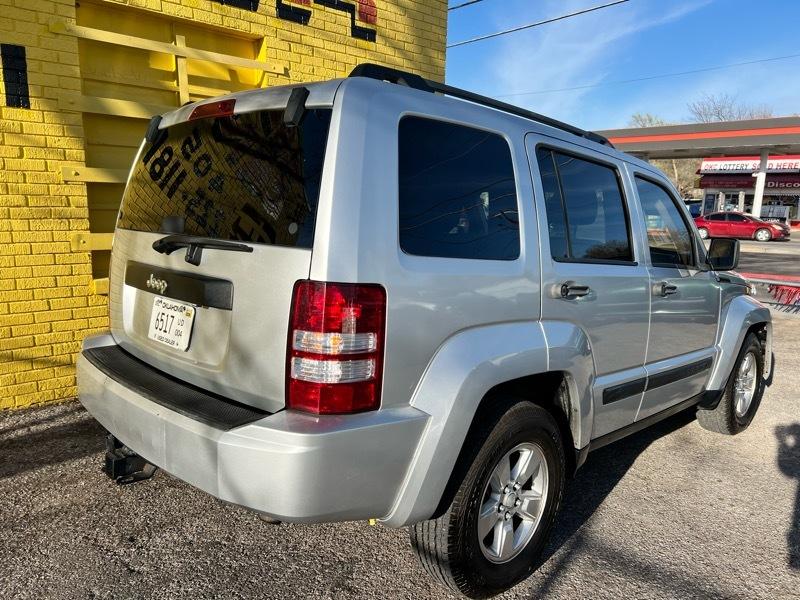 Jeep Liberty Sport 2WD 2010