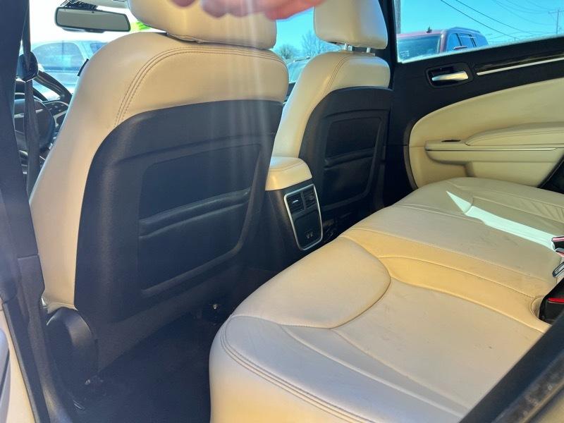 Chrysler 300 Limited RWD 2015