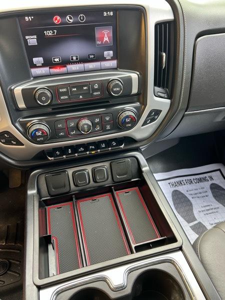 GMC Sierra 1500 4WD Crew Cab 143.5" Denali 2015