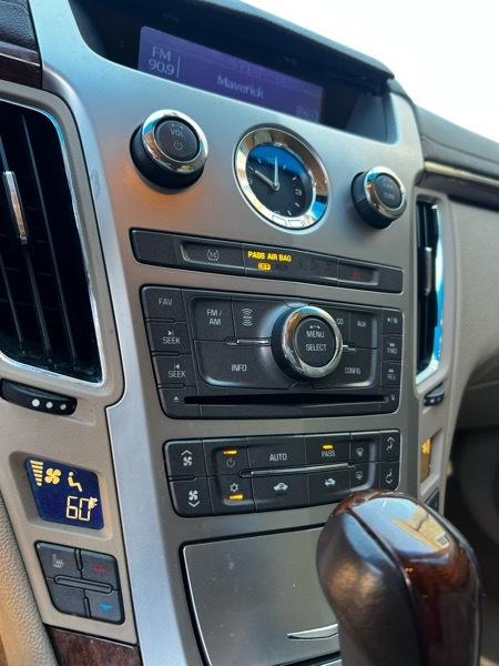 Cadillac CTS 2.0 Luxury 4D Sedan 2010