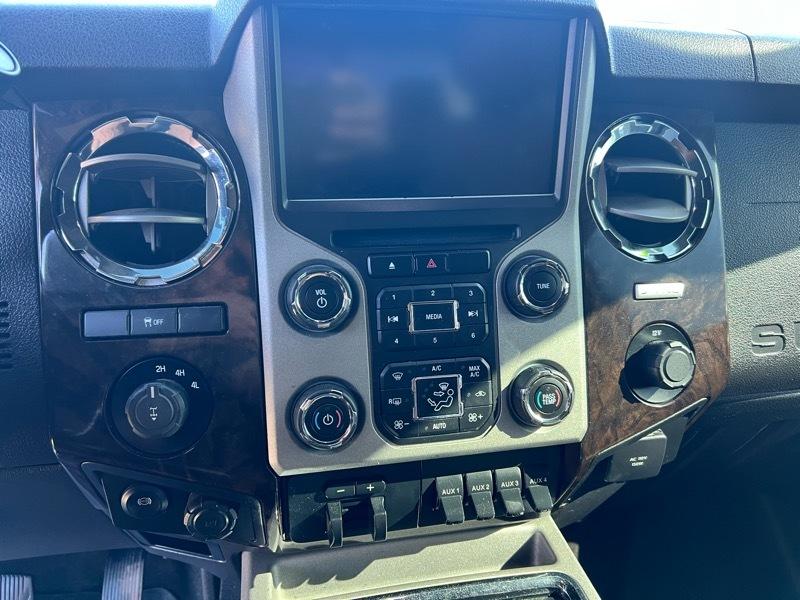 Ford F-250 SD Platinum Crew Cab 4WD 2015