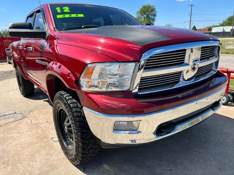 RAM 1500 4WD Crew Cab 140.5" Laramie 2012