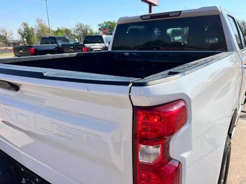 Chevrolet Silverado 1500 Crew Cab Crew Cab 143.5" WB 4WD Z71 2021