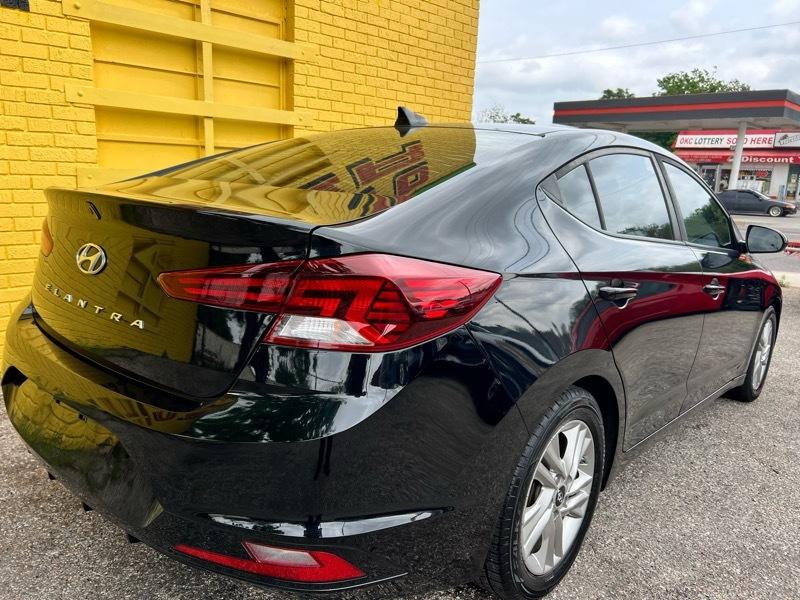 Hyundai Elantra Limited 2019