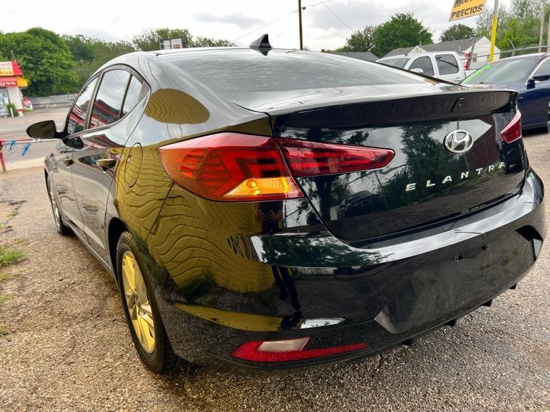 Hyundai Elantra Limited 2019