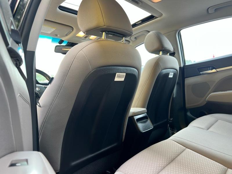 Hyundai Elantra Limited 2019