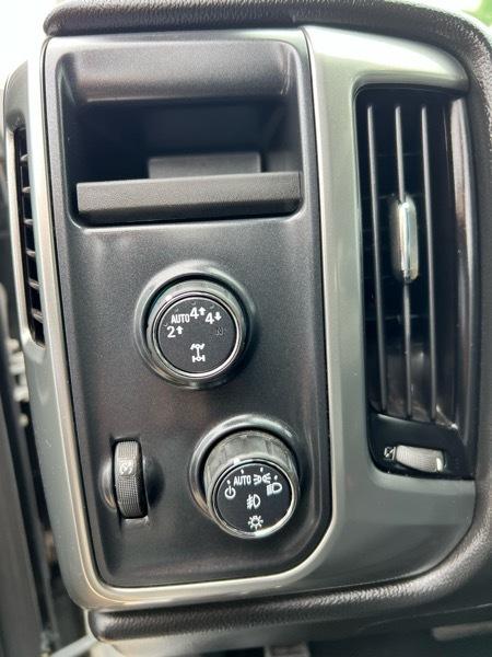 Chevrolet Silverado 1500 Crew Cab Crew Cab 143.5" WB 4WD LT 2018