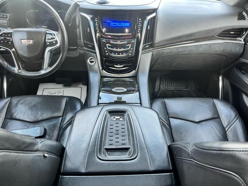 Cadillac Escalade ESV 4WD 4dr Platinum 2017