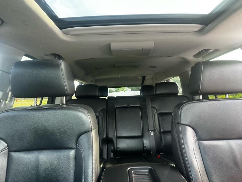 Chevrolet Suburban 1500 4WD LT 2015