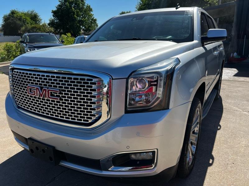GMC Yukon Denali 4WD 2015