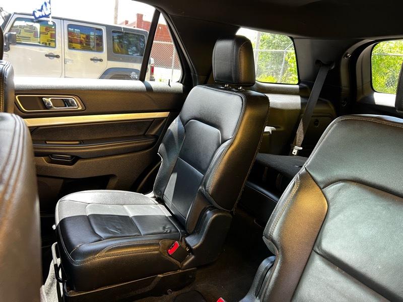 Ford Explorer 2WD 4dr V6 XLT 2017