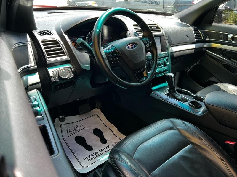Ford Explorer 2WD 4dr V6 XLT 2017