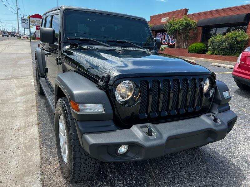 2021 Jeep Wrangler Sport S's photo
