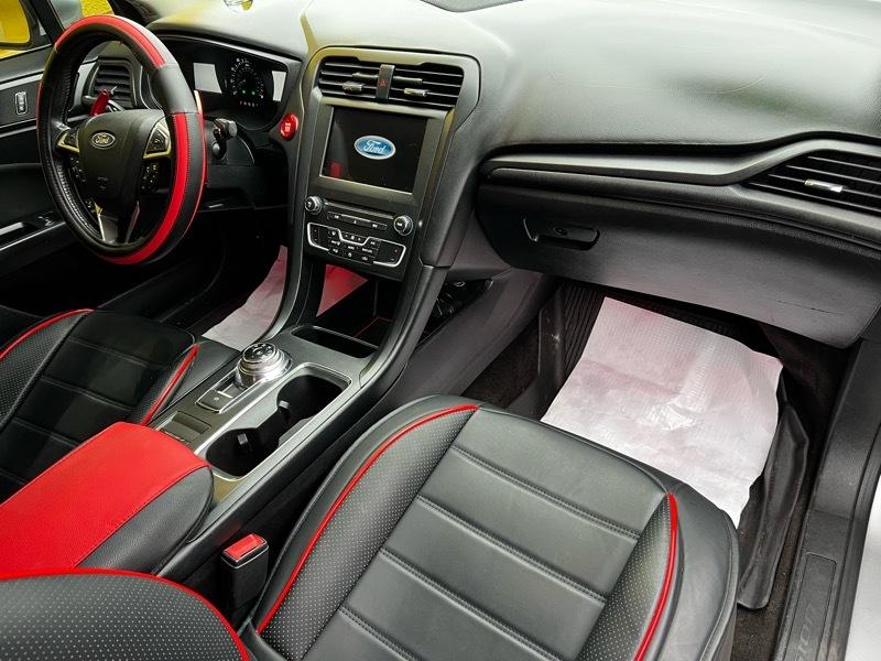 Ford Fusion SE 2018
