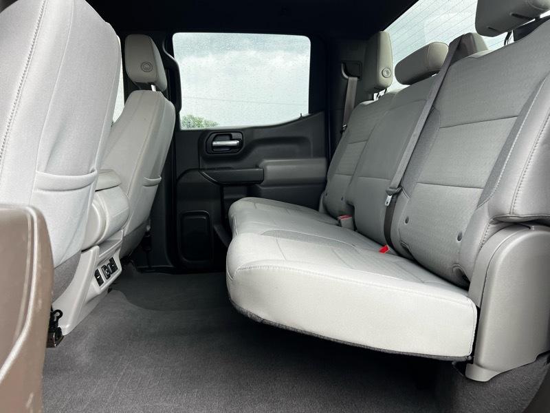 Chevrolet Silverado 1500 Crew Cab Crew Cab 143.5" WB 4WD LS 2021