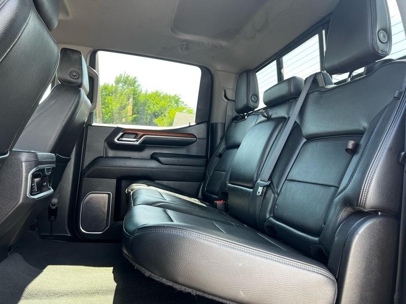 GMC Sierra 1500 Crew Cab Crew Cab 143.5" WB 4WD SLT 2022
