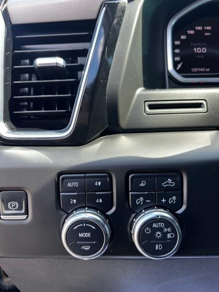 GMC Sierra 1500 Crew Cab Crew Cab 143.5" WB 4WD SLT 2022