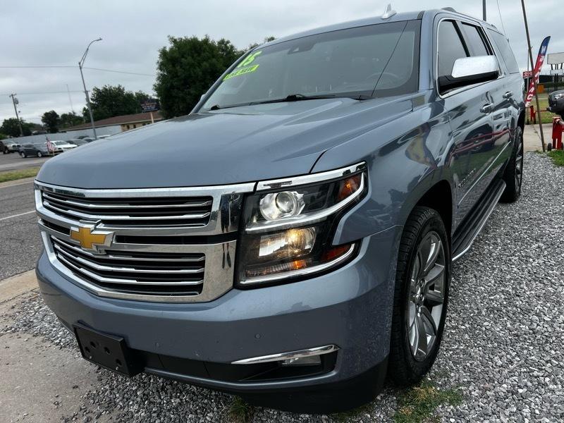 Chevrolet Suburban 1500 LTZ 4D SUV 4WD 2015