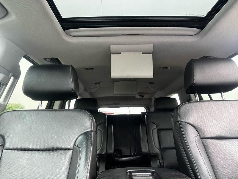 Chevrolet Suburban 1500 LTZ 4D SUV 4WD 2015