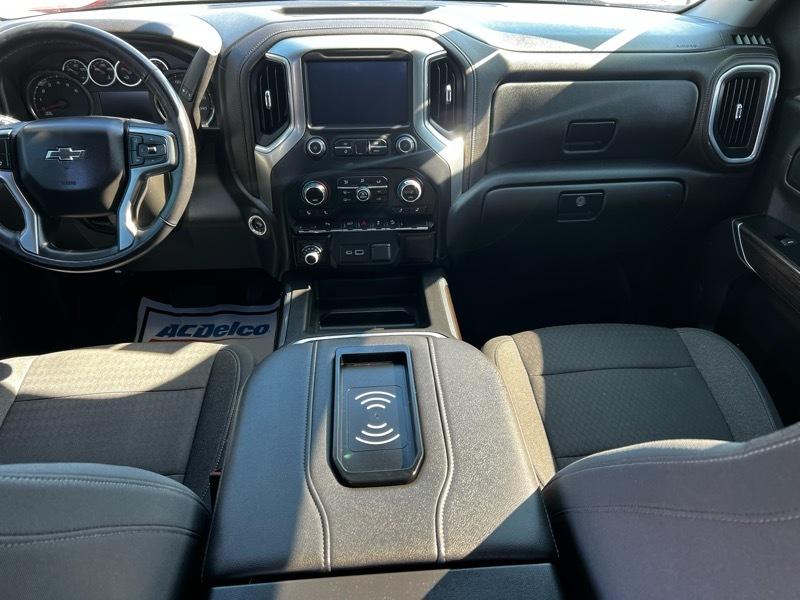 Chevrolet Silverado 1500 Crew Cab Crew Cab 143.5" WB 4WD Z71 2022
