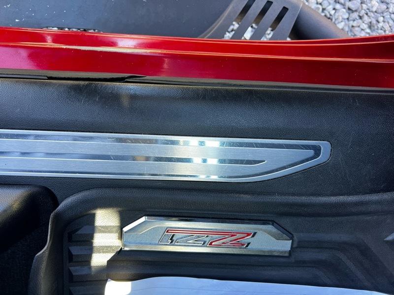 Chevrolet Silverado 1500 Crew Cab Crew Cab 143.5" WB 4WD Z71 2022