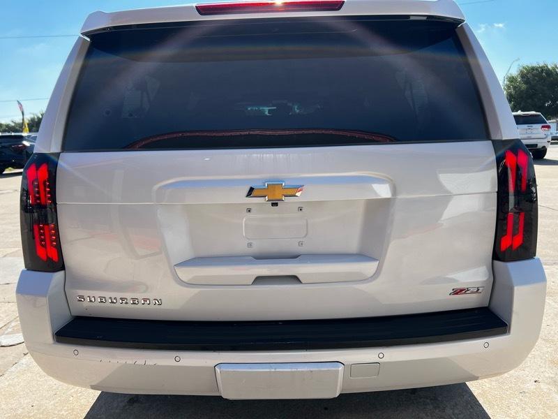 Chevrolet Suburban 1500 4WD LT 2016