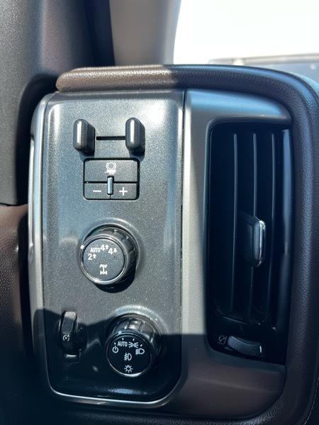 Chevrolet Silverado 1500 Crew Cab Crew Cab 143.5" WB 4WD Z71 2018