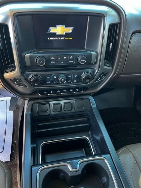Chevrolet Silverado 1500 Crew Cab Crew Cab 143.5" WB 4WD Z71 2018