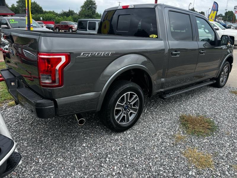 Ford F-150 SuperCrew Crew Cab 139" XLT 2017