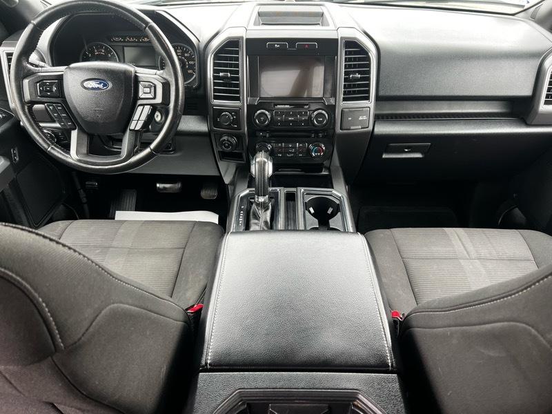 Ford F-150 SuperCrew Crew Cab 139" XLT 2017