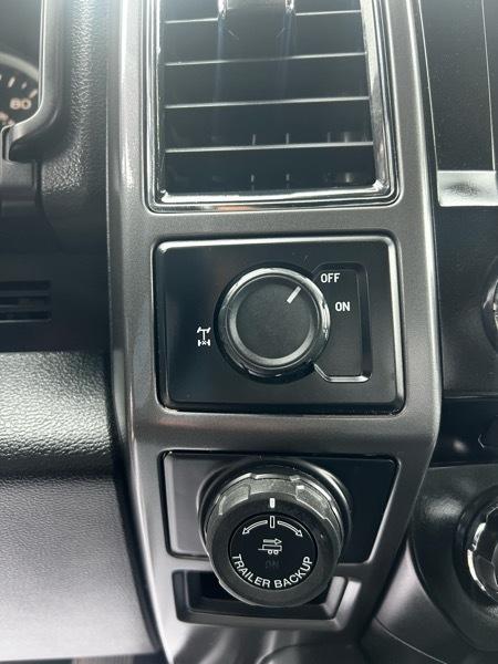 Ford F-150 SuperCrew Crew Cab 139" XLT 2017