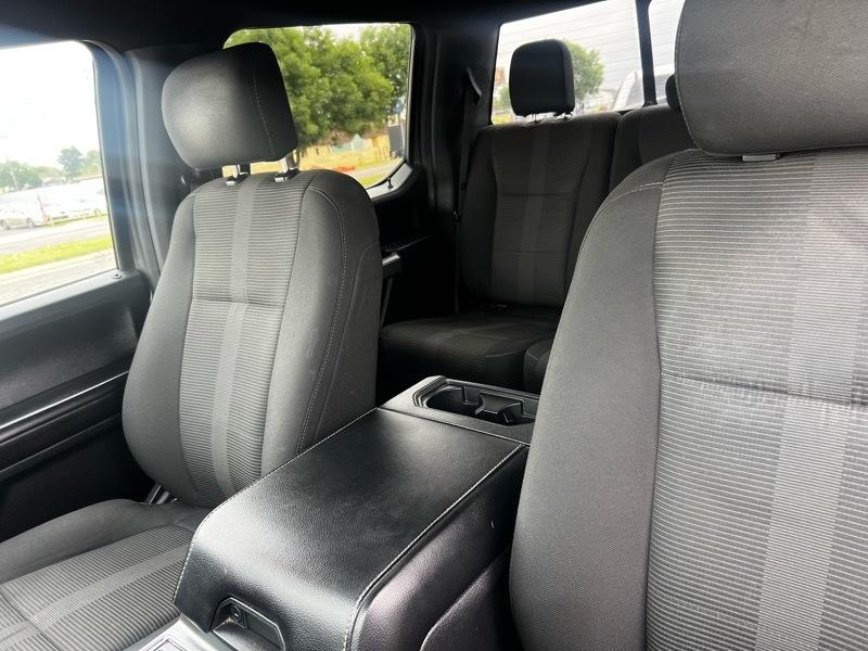 Ford F-150 SuperCrew Crew Cab 139" XLT 2017