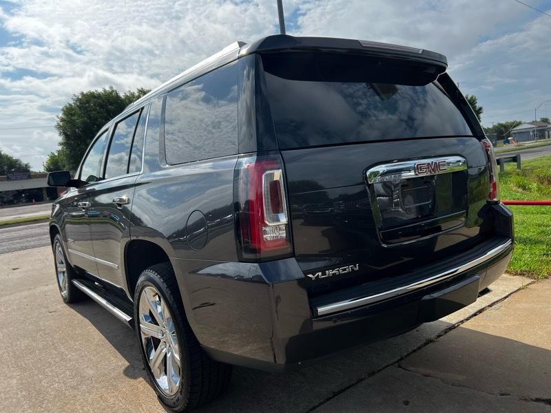 GMC Yukon Denali 4WD 2017