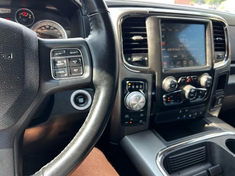 RAM 1500 Sport 4x4 Crew Cab 5'7" Box 2017