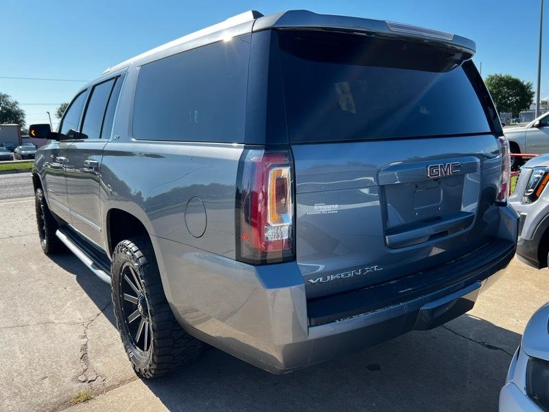 GMC Yukon XL 1500 4WD SLT 2018