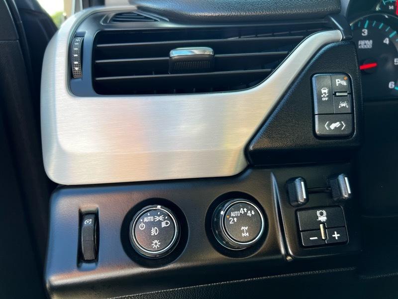 GMC Yukon XL 1500 4WD SLT 2018
