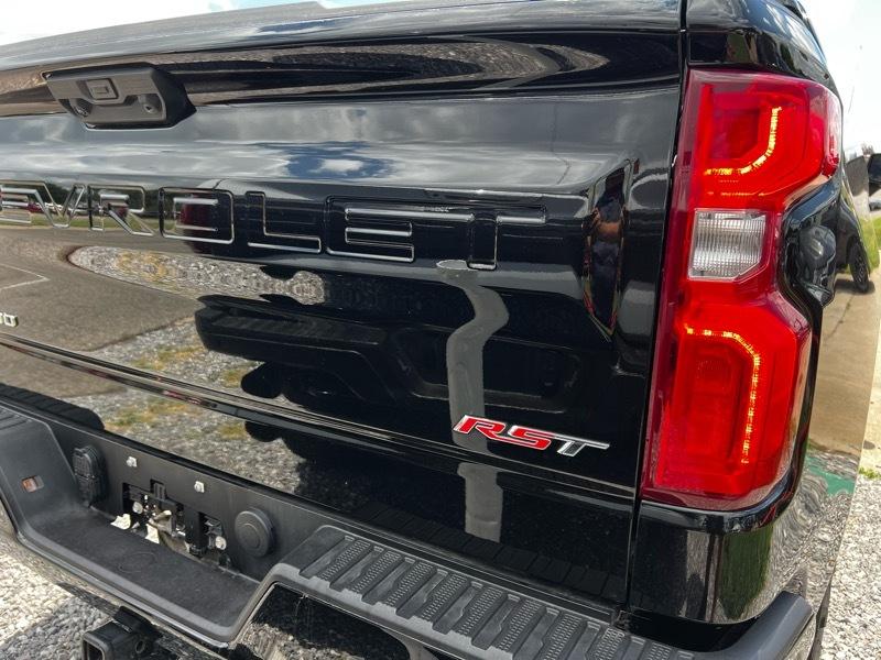 Chevrolet Silverado 1500 Crew Cab Crew Cab 143.5" WB 4WD Z71 2024