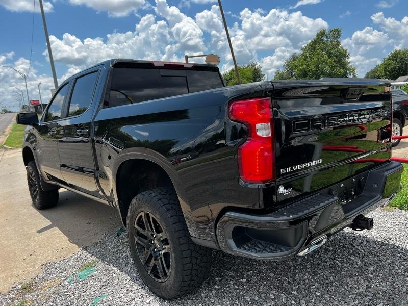 Chevrolet Silverado 1500 Crew Cab Crew Cab 143.5" WB 4WD Z71 2024