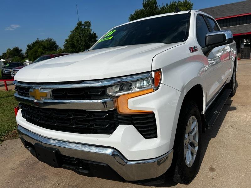 Chevrolet Silverado 1500 Crew Cab Crew Cab 143.5" WB 4WD Z71 2023