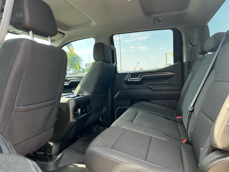 Chevrolet Silverado 1500 Crew Cab Crew Cab 143.5" WB 4WD Z71 2023