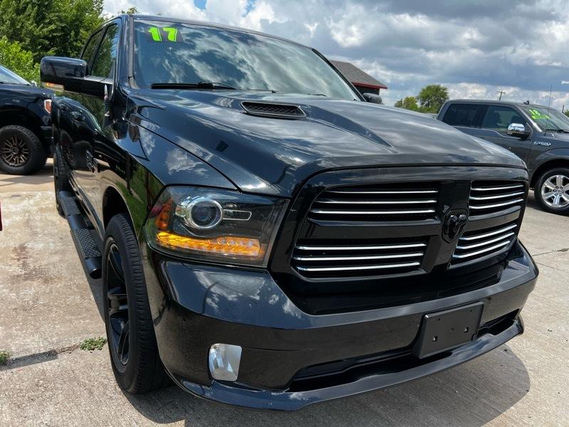 RAM 1500 Classic Crew Cab 4WD 2017