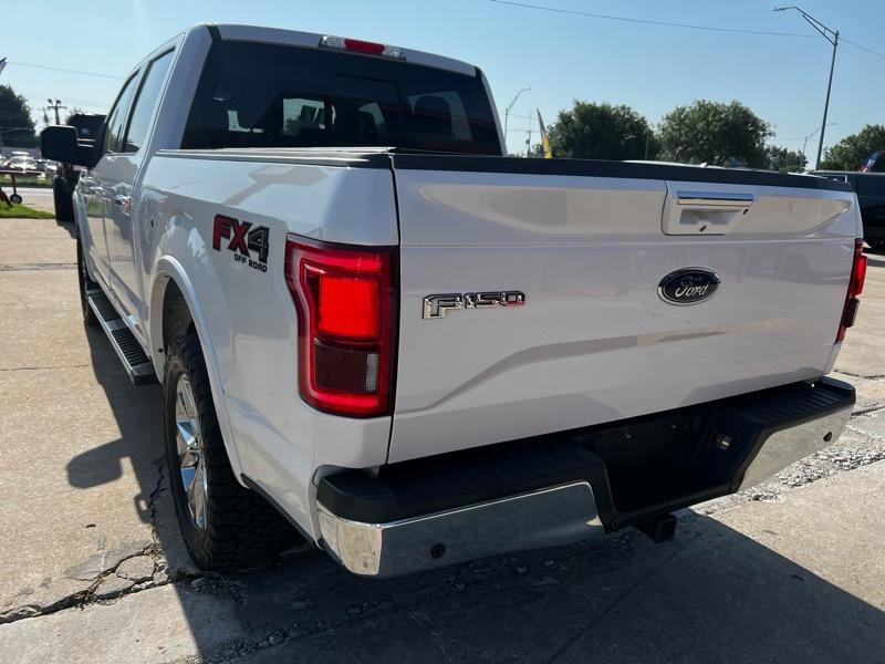 Ford F-150 SuperCrew Crew Cab 139" Lariat 2017