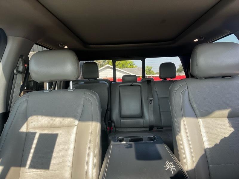 Ford F-150 SuperCrew Crew Cab 139" Lariat 2017