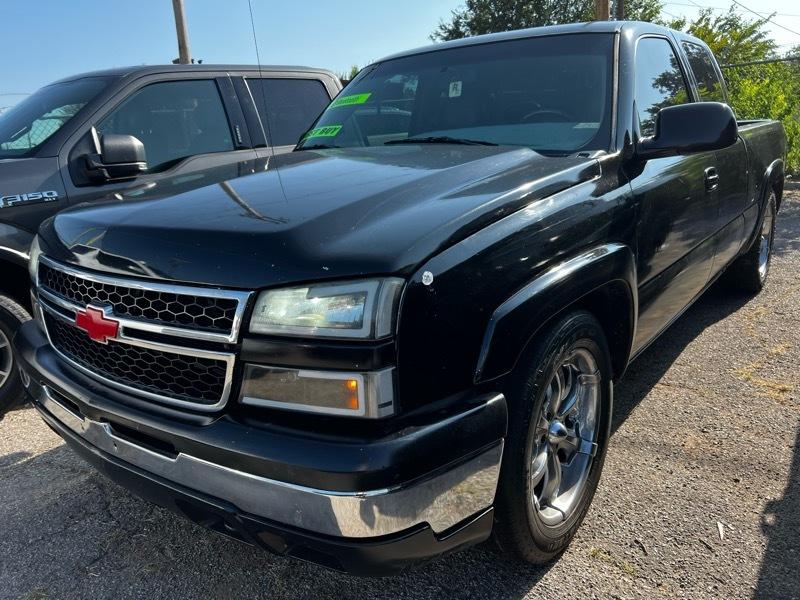 Chevrolet Silverado 1500 2WD Ext Cab 143.5" LT 2006