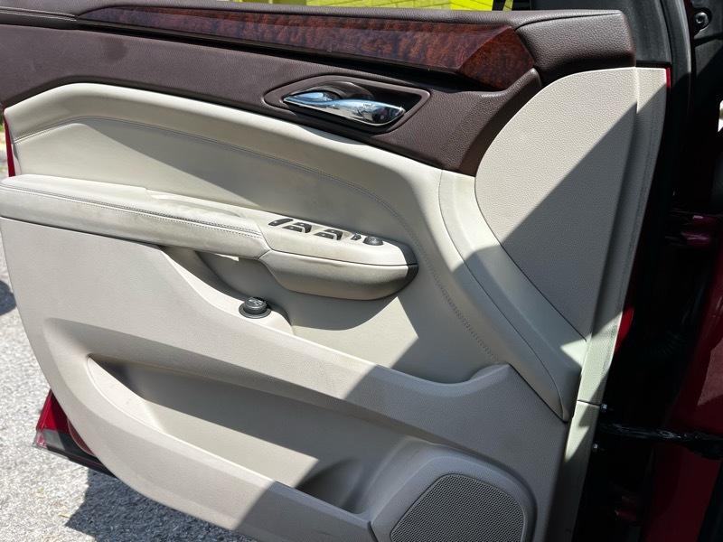 Cadillac SRX Luxury Collection 2010